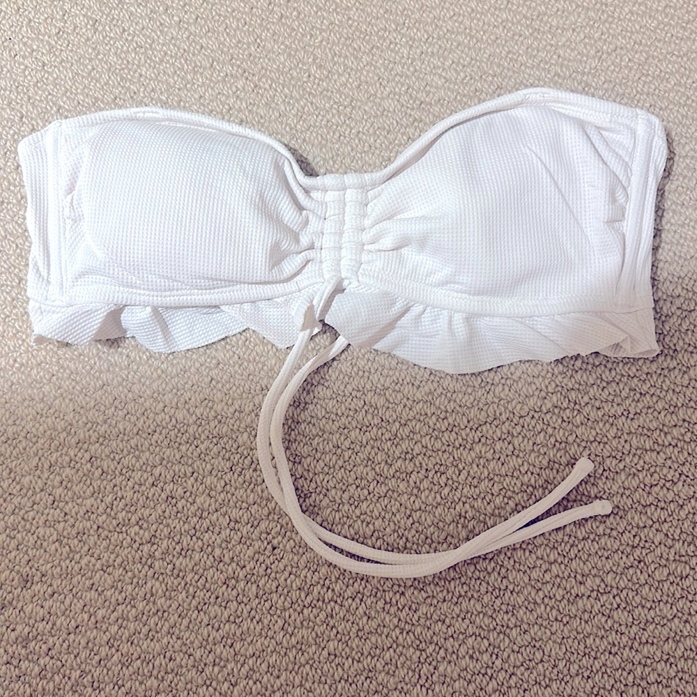 Cute white strapless bikini top